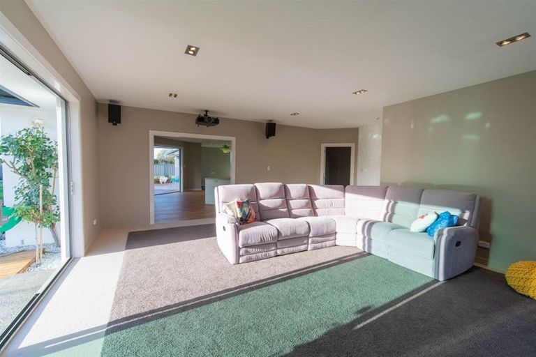Photo of property in 16 Acheron Way, Te Anau, 9600