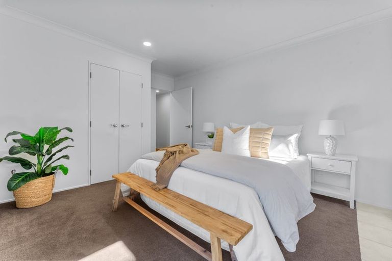 Photo of property in 1/14 Marama Street, Castor Bay, Auckland, 0620