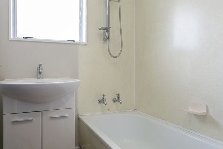 Photo of property in 21 Ward Place, Richmond Heights, Taupo, 3330