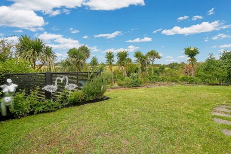 Photo of property in 8 Lister Street, Point Chevalier, Auckland, 1022