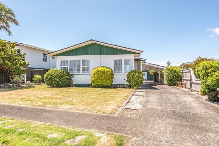 Photo of property in 12 Lindsey Crescent, Springvale, Whanganui, 4501