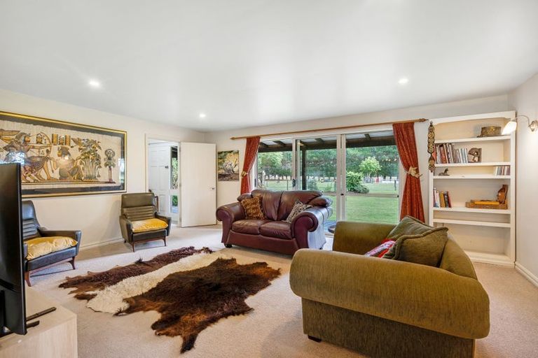 Photo of property in 51 Victoria Street, Oxford, 7430