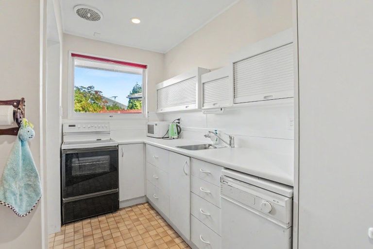 Photo of property in 2/4 Gothic Place, Ilam, Christchurch, 8041