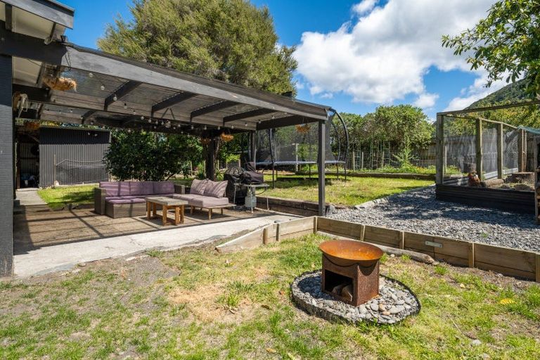 Photo of property in 309 Rarangi Beach Road, Rarangi, Blenheim, 7273