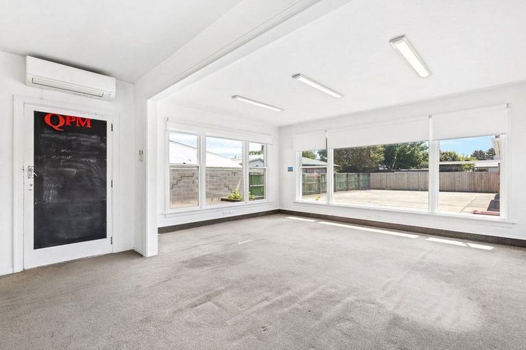 Photo of property in 332 Blenheim Road, Upper Riccarton, Christchurch, 8041