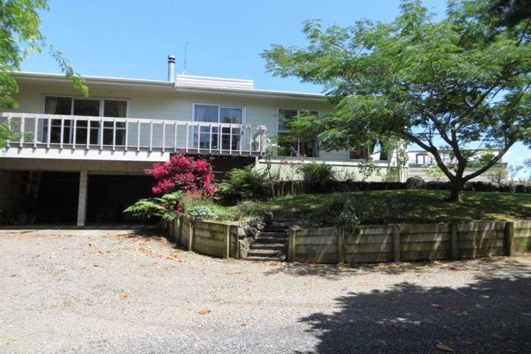 Photo of property in 114 Aorangi Road, Bryndwr, Christchurch, 8053