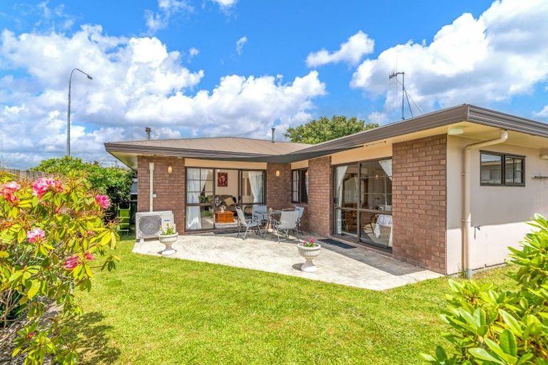 Photo of property in 100a Fairs Road, Milson, Palmerston North, 4414