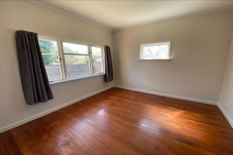 Photo of property in 48 Galloway Street, Hamilton East, Hamilton, 3216