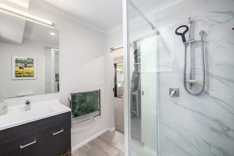 Photo of property in 370 High Street South, Carterton, 5713