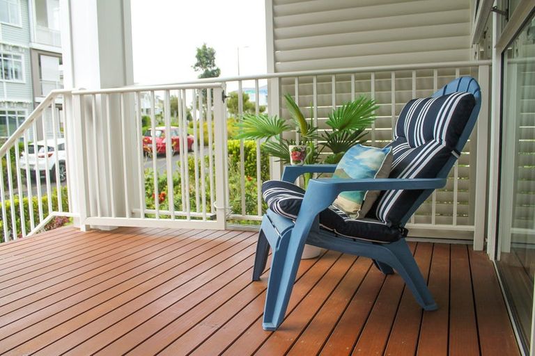 Photo of property in 75 Panorama Heights, Orewa, 0931