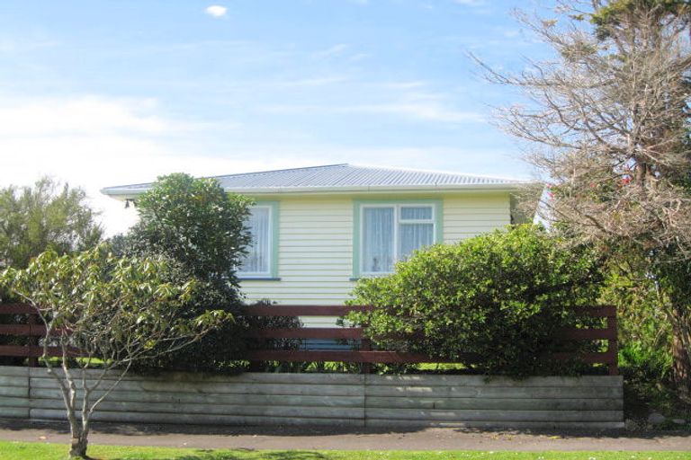 Photo of property in 44 Budleigh Street, Frankleigh Park, New Plymouth, 4310