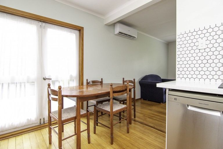 Photo of property in 1 Oriana Place, Highbury, Palmerston North, 4412