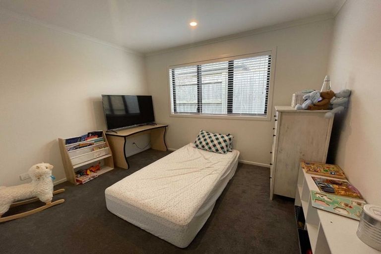 Photo of property in 4 Varsity Heights, Fitzherbert, Palmerston North, 4410