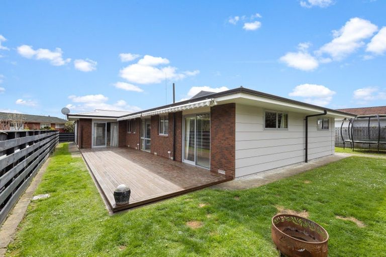 Photo of property in 15 Mudgway Place, Awapuni, Palmerston North, 4412