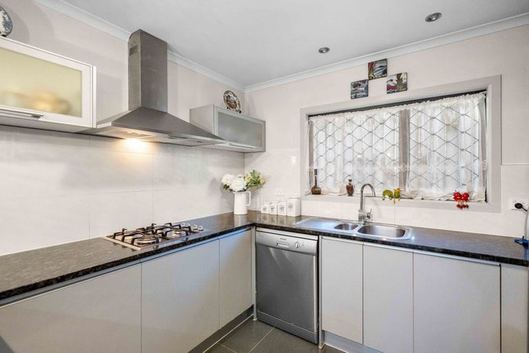 Photo of property in 22a Marvon Downs Avenue, Pakuranga Heights, Auckland, 2010