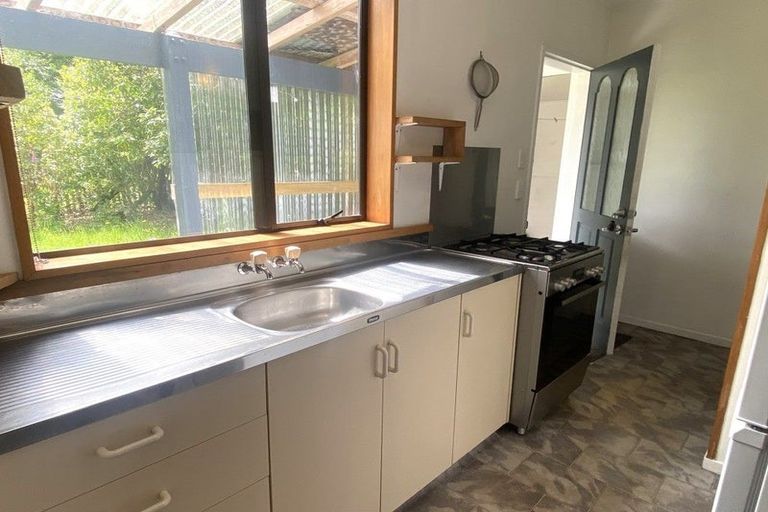 Photo of property in 61 Seddon Street, Kumara, 7832