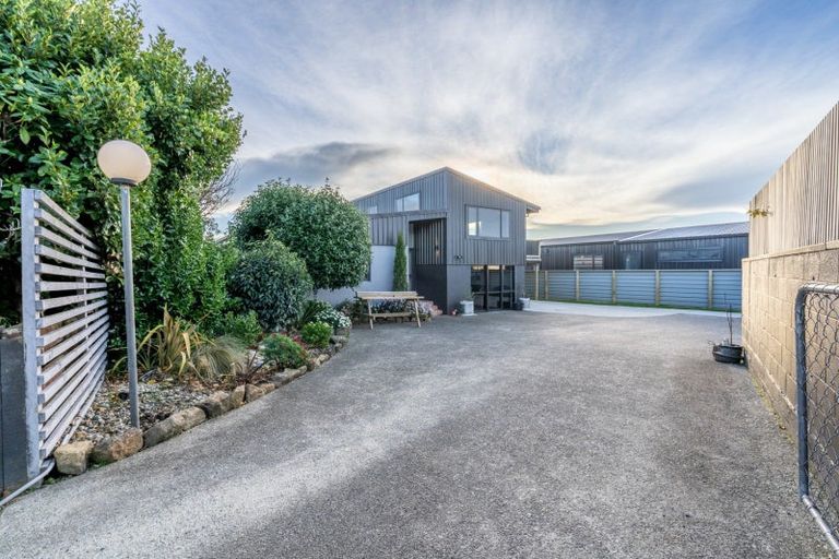 Photo of property in 678 Tweed Street, Newfield, Invercargill, 9812