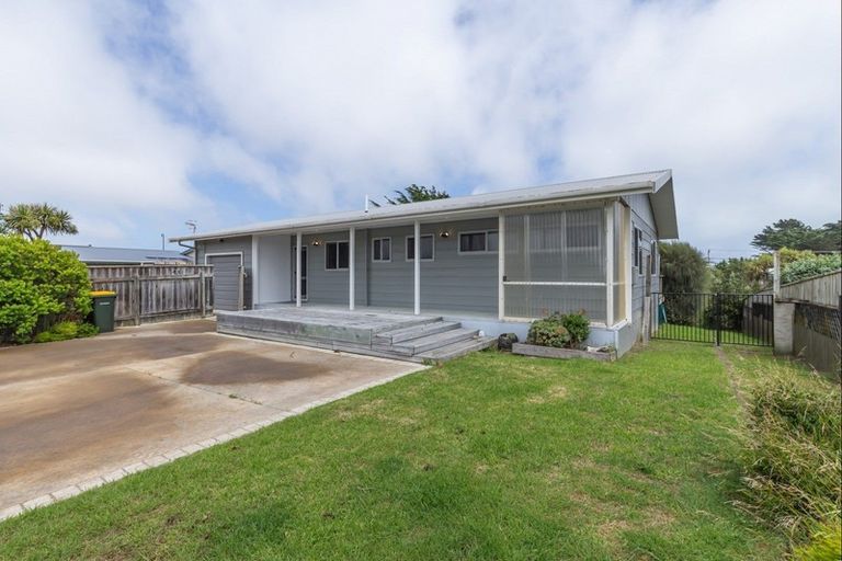 Photo of property in 63 Kahukura Avenue, Waitarere Beach, Levin, 5510