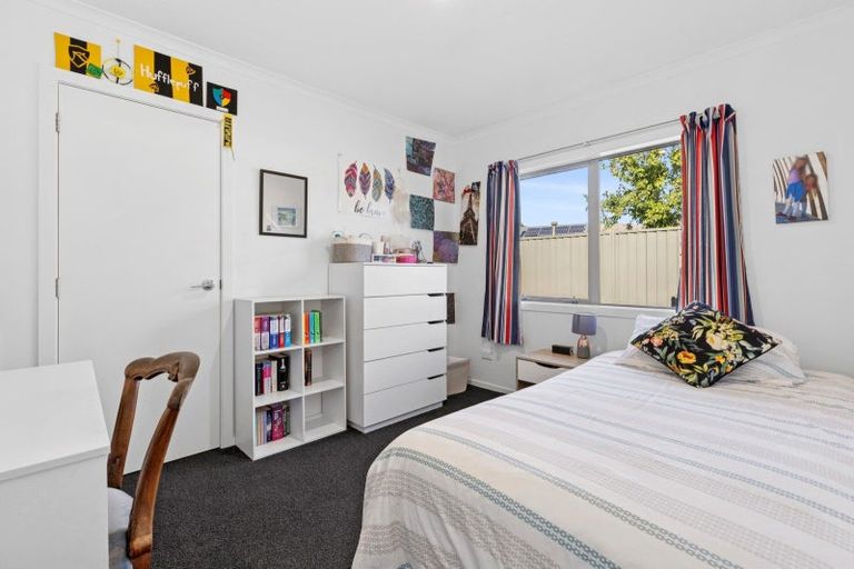 Photo of property in 2 Criffel Place, Luggate, Wanaka, 9383