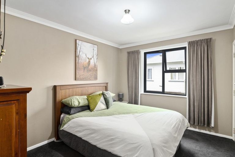 Photo of property in 14 Quinn Road, Levin, 5510