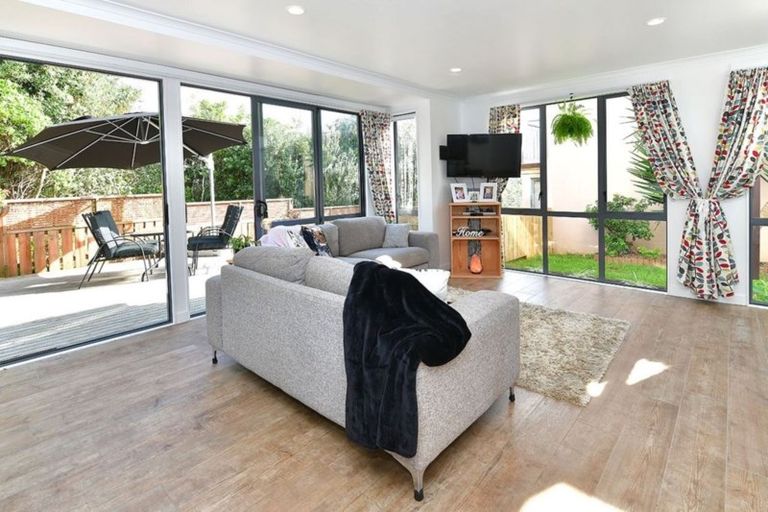 Photo of property in 63 Alverna View, Gulf Harbour, Whangaparaoa, 0930