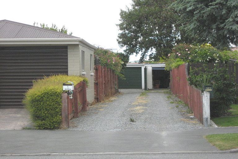 Photo of property in 123 Queenspark Drive, Parklands, Christchurch, 8083