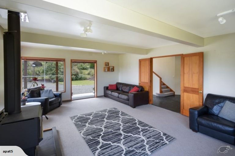 Photo of property in 56 Ellesmere Street, Ravensbourne, Dunedin, 9022