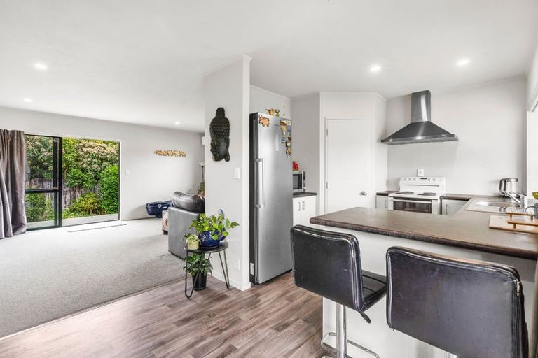 Photo of property in 8a Melleray Place, Randwick Park, Auckland, 2105