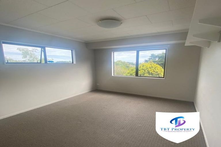 Photo of property in 21 Hakea Place, Totara Heights, Auckland, 2105