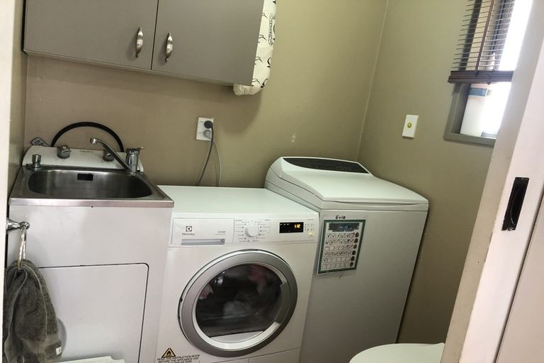 Photo of property in 56 Blomfield Street, Pukehangi, Rotorua, 3015