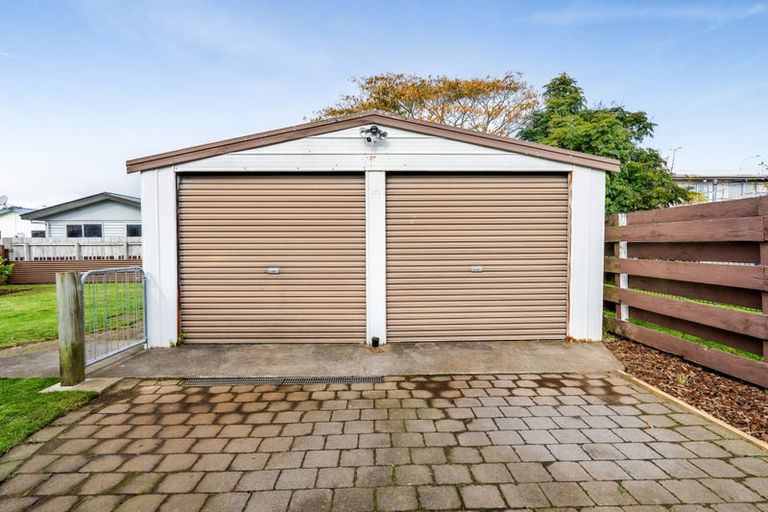 Photo of property in 6 Camellia Avenue, Bell Block, New Plymouth, 4312