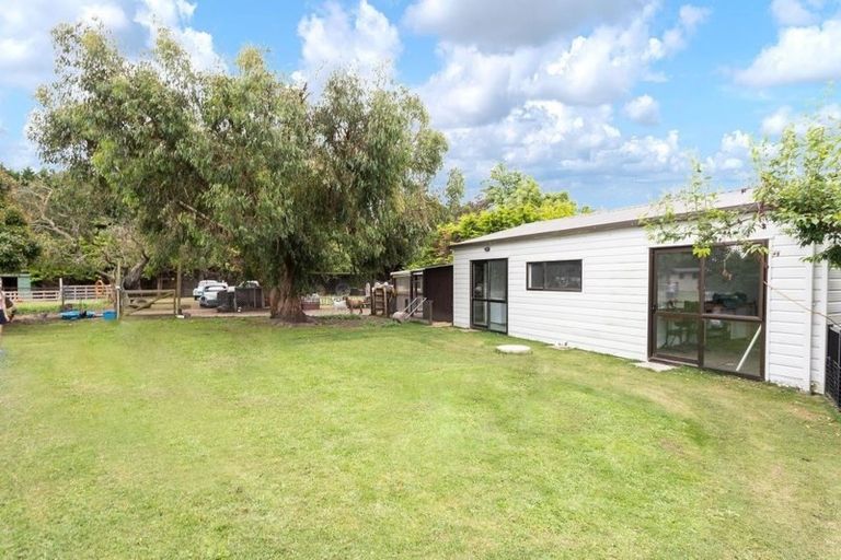 Photo of property in 35 Chinnerys Road, Woodend, 7610