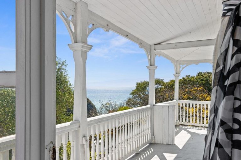 Photo of property in 9 Hukarere Road, Bluff Hill, Napier, 4110