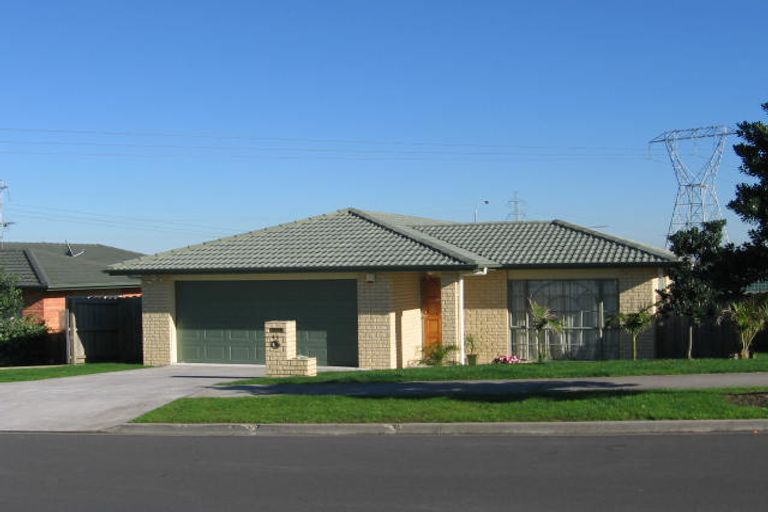 Photo of property in 41 Robin Brooke Drive, Flat Bush, Auckland, 2019