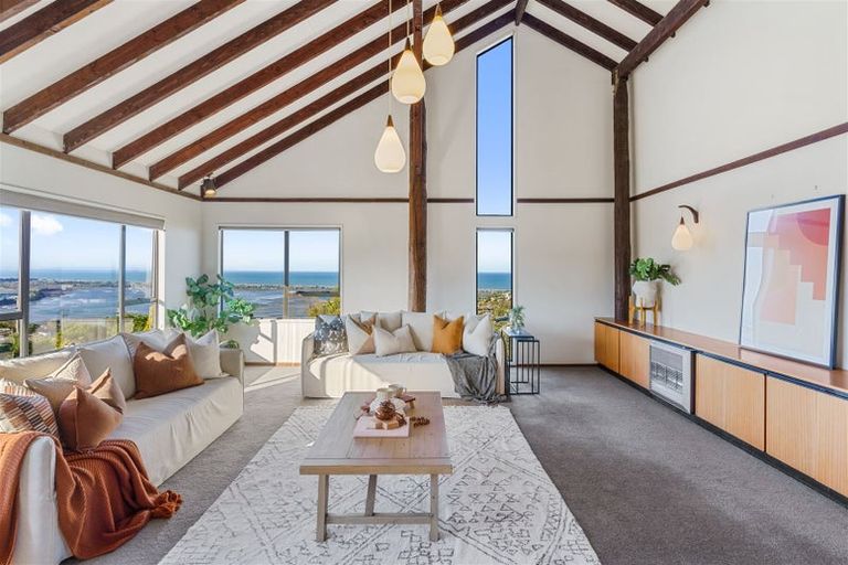 Photo of property in 155 Major Hornbrook Road, Mount Pleasant, Christchurch, 8081