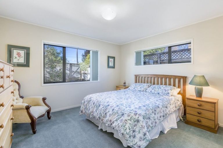 Photo of property in 139 Flanshaw Road, Te Atatu South, Auckland, 0610