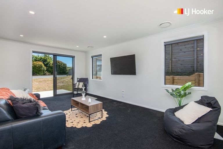 Photo of property in 42 Mcneil Street, Balclutha, 9230