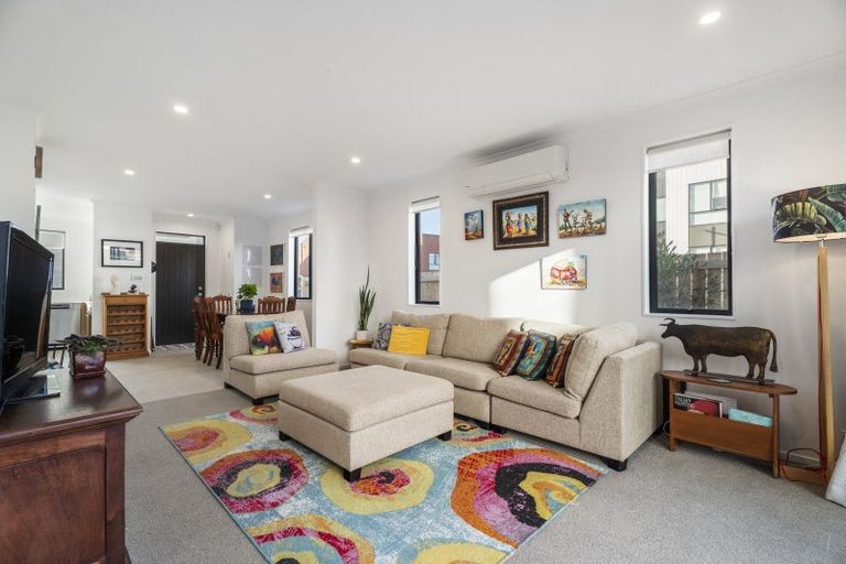 Photo of property in 8 Harlow Crescent, Glen Innes, Auckland, 1072