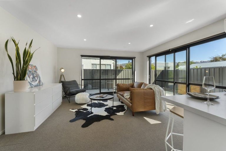 Photo of property in 16 Molyneux Avenue, Cromwell, 9310