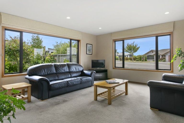 Photo of property in 6 Harling Close, Nukuhau, Taupo, 3330