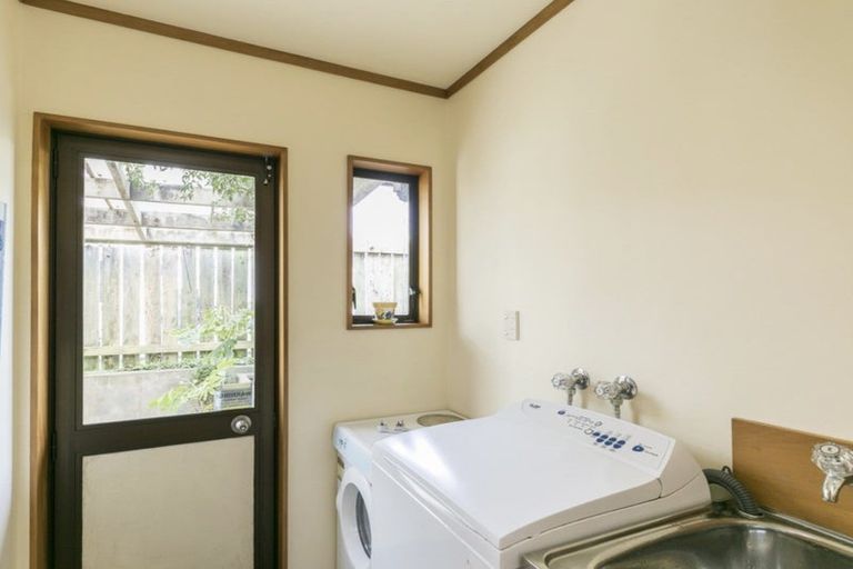 Photo of property in 8 Scorian Close, Karori, Wellington, 6012