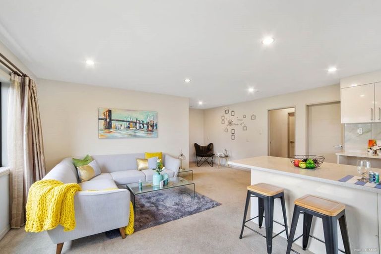 Photo of property in 29 The Avenue, Albany, Auckland, 0632