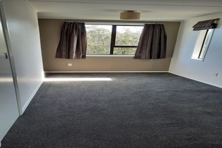 Photo of property in 11b Lomita Road, Johnsonville, Wellington, 6037