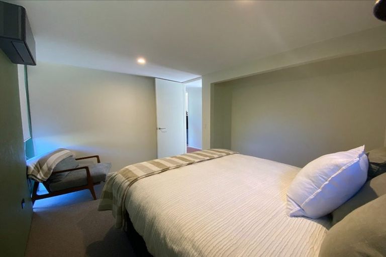 Photo of property in 16a Cornwall Street, Picton, 7220