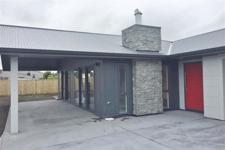 Photo of property in 14 Simon Street, Tawhero, Whanganui, 4501