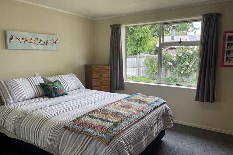 Photo of property in 23 Kereru Street, Two Mile Bay, Taupo, 3330