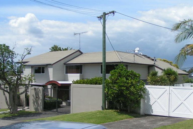 Photo of property in 19 Cameron Street, Takapuna, Auckland, 0622