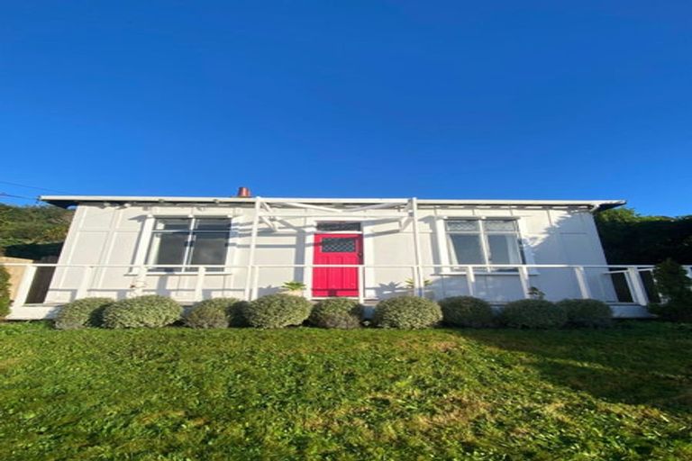 Photo of property in 42 Mccoll Street, Vogeltown, Wellington, 6021