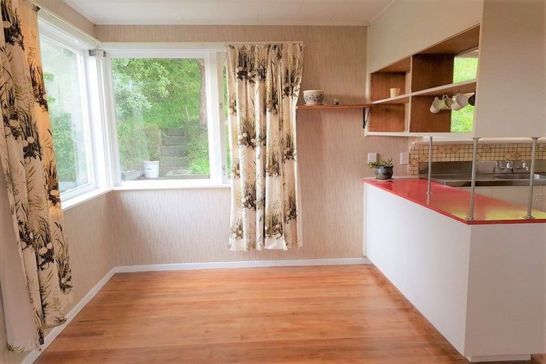 Photo of property in 28 Papakowhai Road, Papakowhai, Porirua, 5024