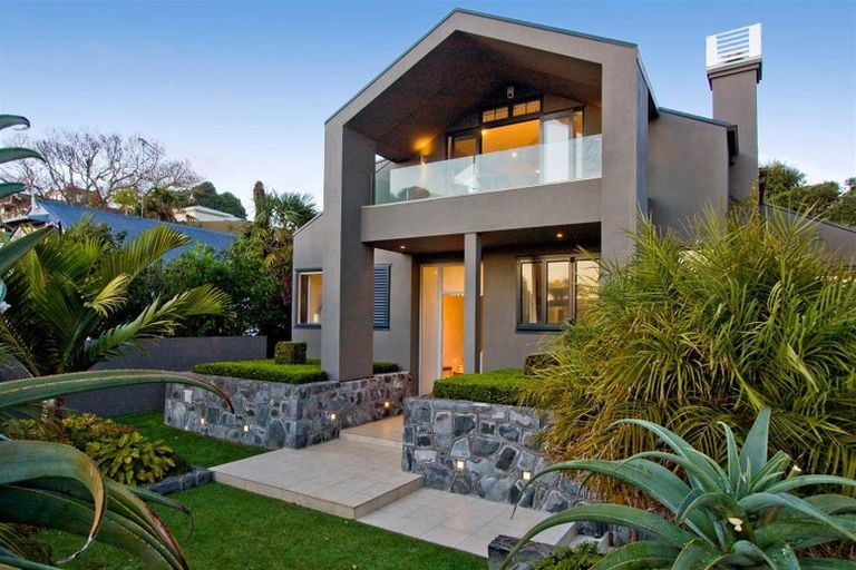 Photo of property in 11 Audrey Road, Takapuna, Auckland, 0620